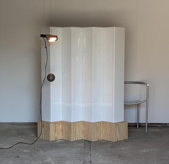 paravent acrylique et pin d'Oregon